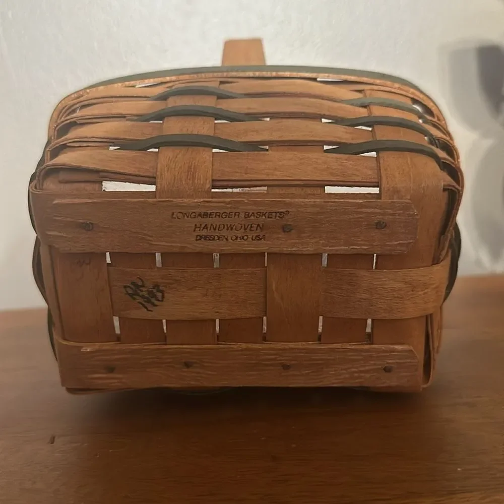 Rare! Vintage Longaberger 1993 Small Easter Style Handcrafted Basket